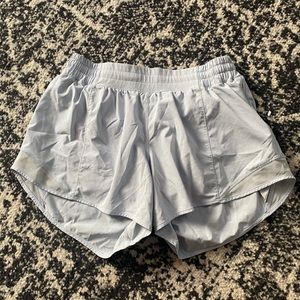 Lululemon Hotty Hot Lined 4” short